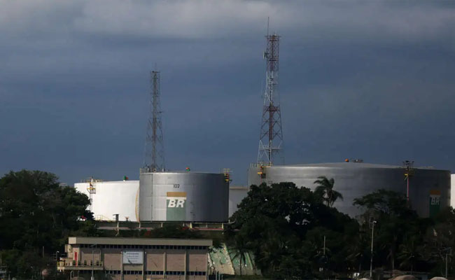After threats Petrobras strengthens security at refineries
