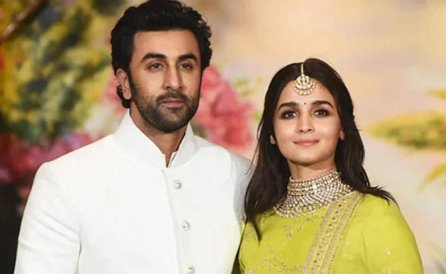 Alia, Ranbir’s wedding date finally revealed!