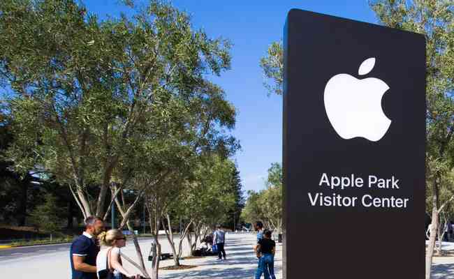 Apple to invest $430 billion in US creating 20,000 new jobs