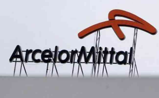 ArcelorMittal sells 50% stake of its shipping business to DryLog