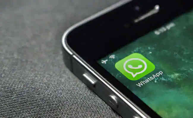 Facebook Messenger users may chat using WhatsApp