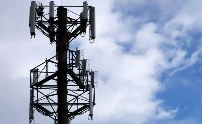 Govt to install 25K mobile towers with an investment of Rs 26,000 crore