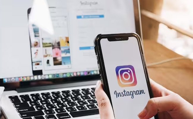 Instagram is back online after a global outage