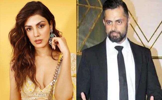 Is Rhea Chakraborty dating reality star Bunty Sajdeh?