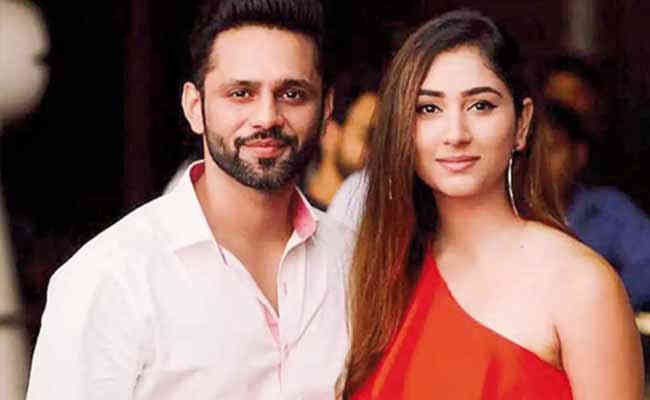 Rahul Vaidya and Disha Parmar to tie the knot in June