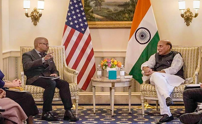 Rajnath Singh meets with aerospace giants Boeing and Raytheon executives during his US visit