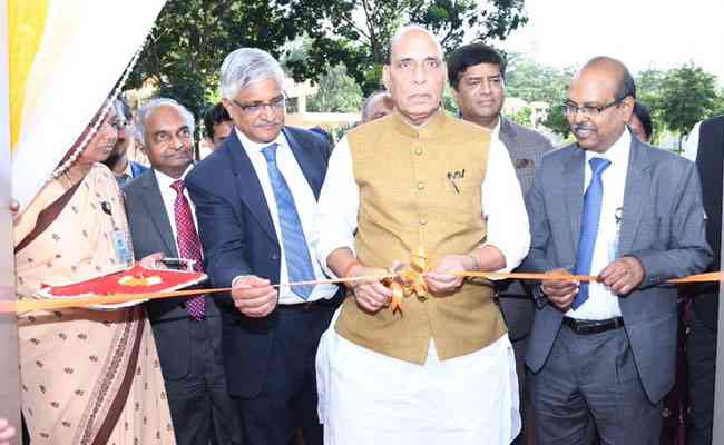 Defence Minister Shri Rajnath Singh inaugurates Engineers Conclave 2019