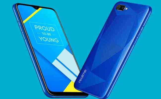 Realme opens pop up store with Realme C2, feature phone