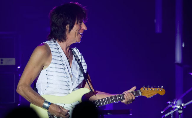 Rock guitarist Jeff Beck dies at 78