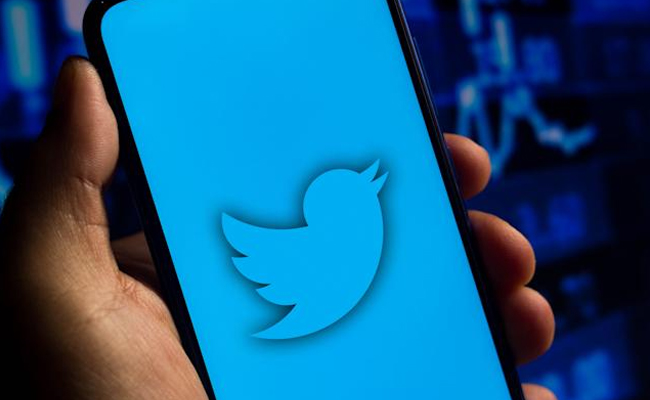 Twitter buys chat app Sphere