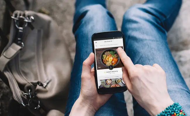 Uber Eats launches a video feed for food discovery that resembles TikTok