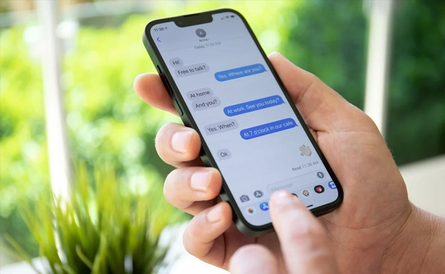 iPhone users can now send invisible messages on iMessage