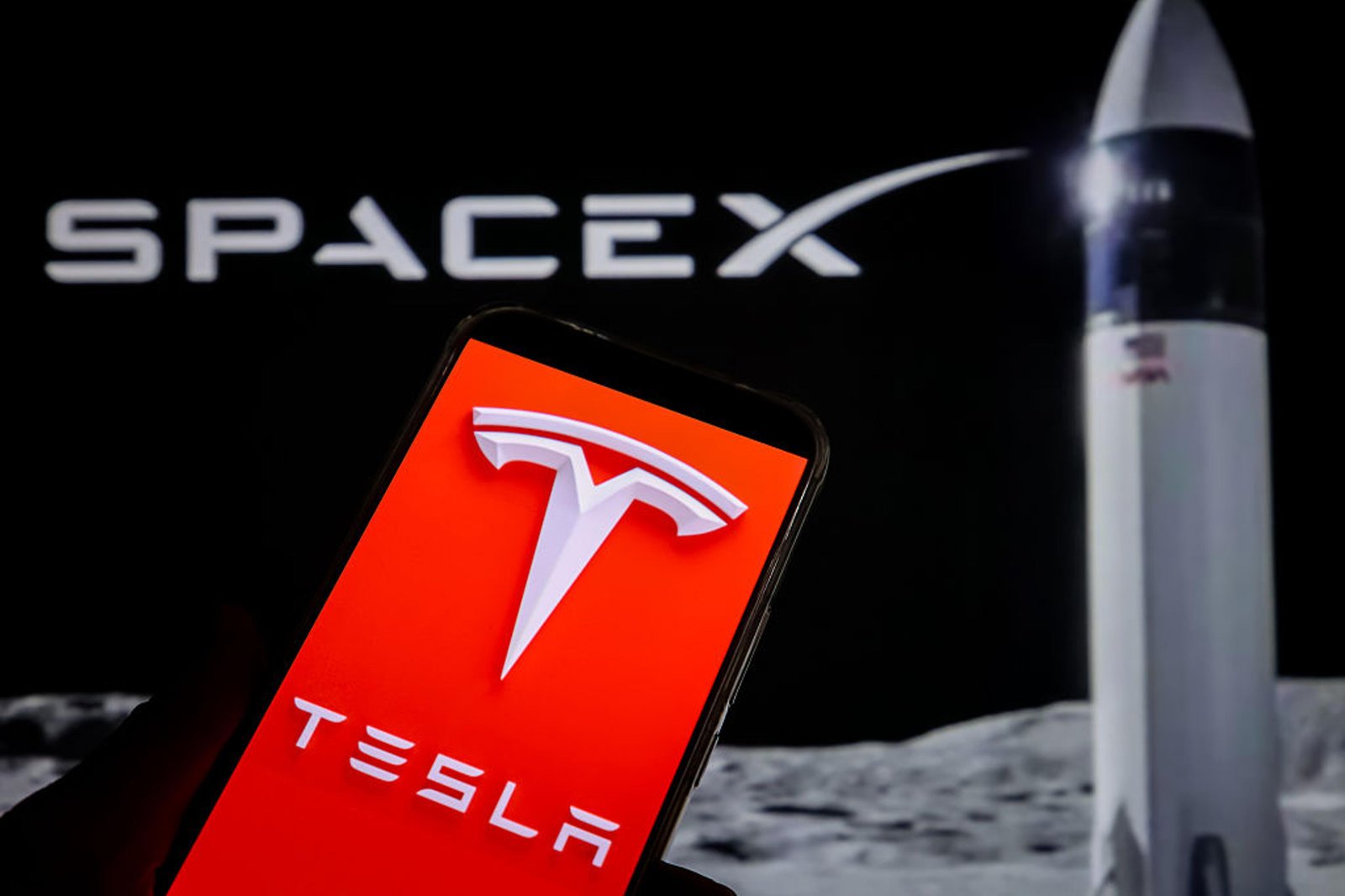 Musk explores historic merger between Tesla and SpaceX worth $3 trillion